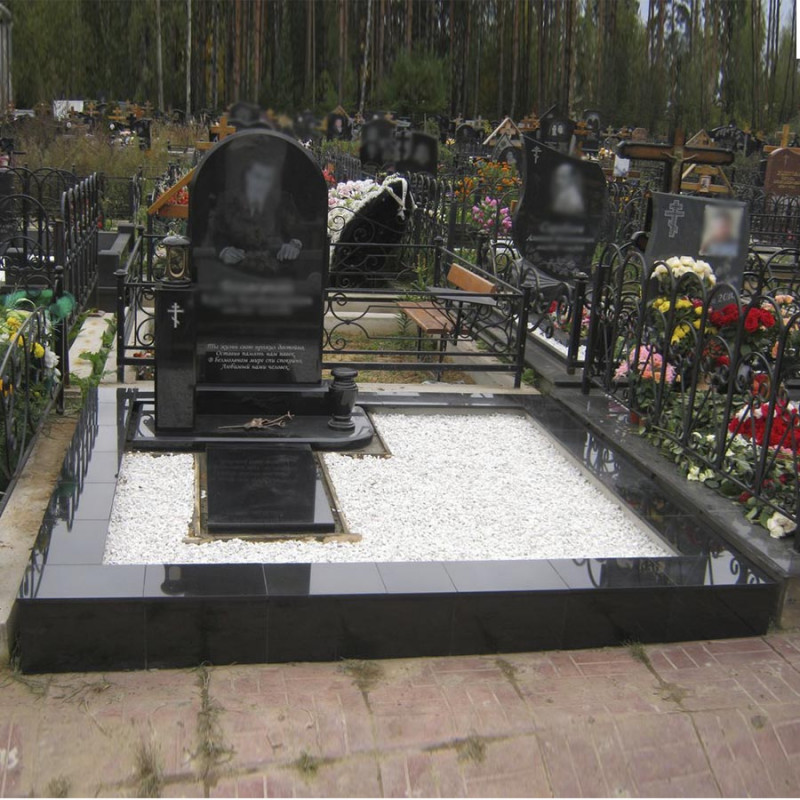Вертикальний пам'ятник з накривний надгробком і колоною № 44875