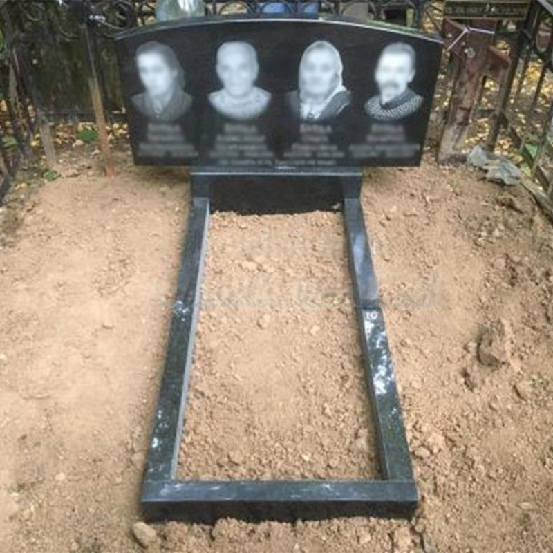 Пам'ятник на чотирьох і гранітним квітником № 76384