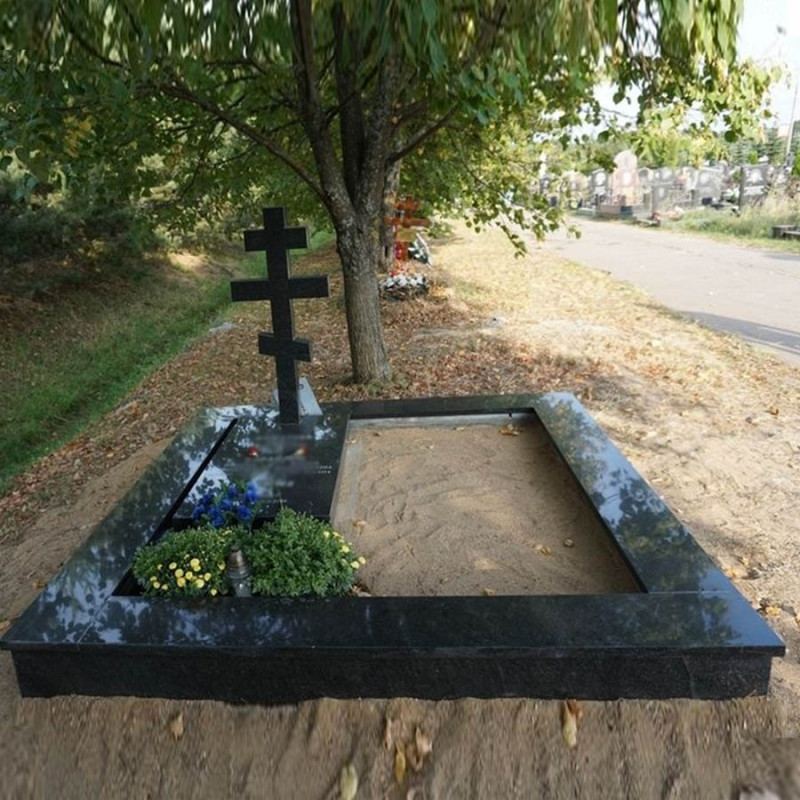 Гранітний хрест на могилу і накривна надгробна плита з надписами № 24696
