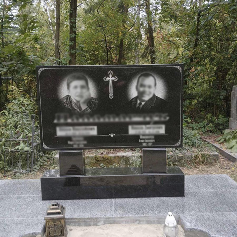 Горизонтальний пам'ятник на двох з покостівським цоколем під ключ № 51597