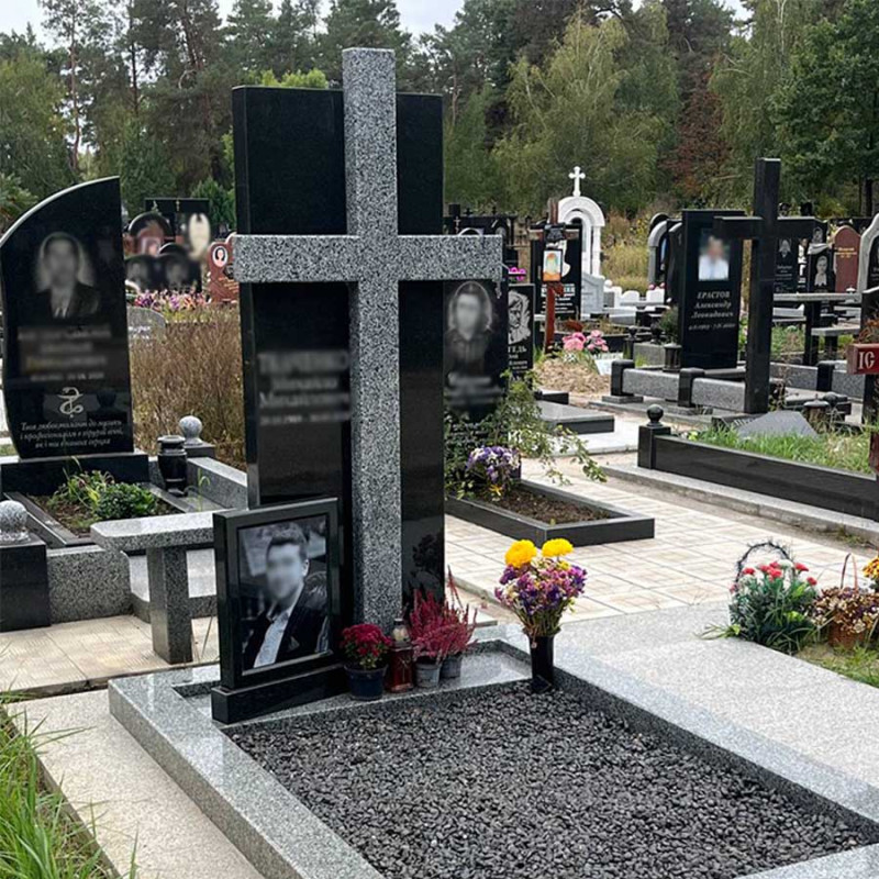 Пам'ятник хрест з додатковим портретом на арці № 90322