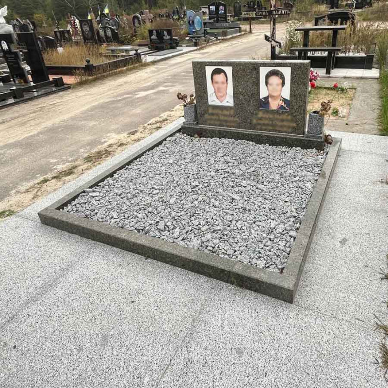 Пам'ятник на двох з керамікою на кладовище № 74421