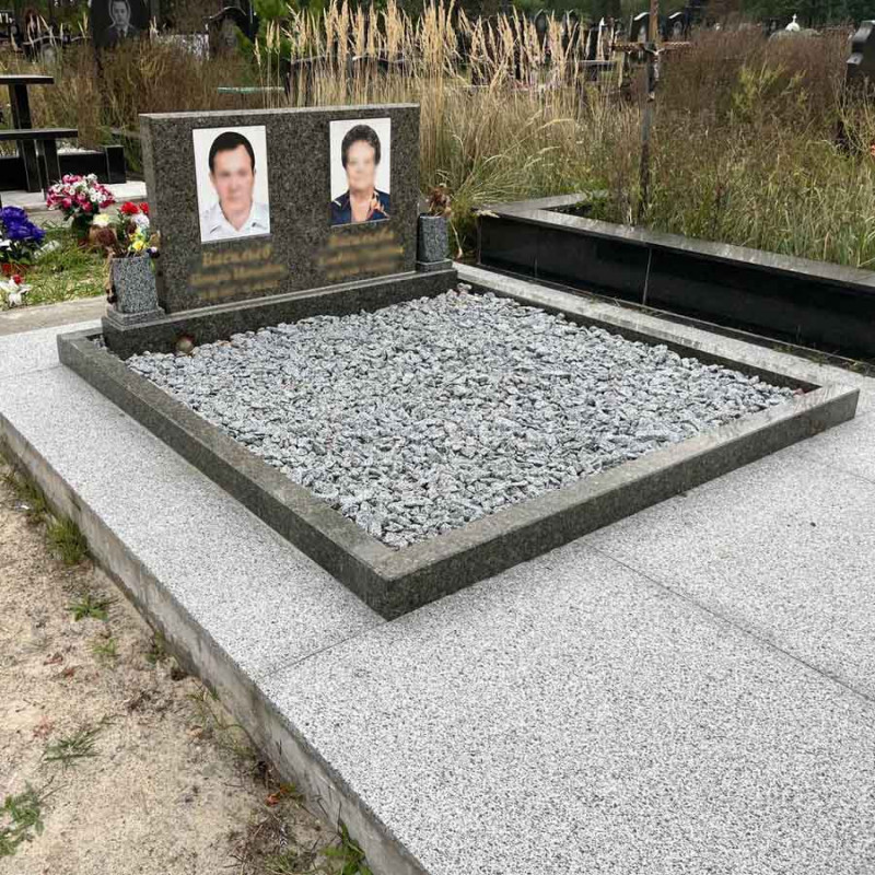 Пам'ятник на двох з керамікою на кладовище № 74421