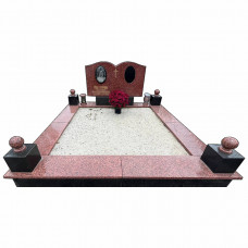 Пам'ятник на два портрета із червоного каменю на могилу № 65202