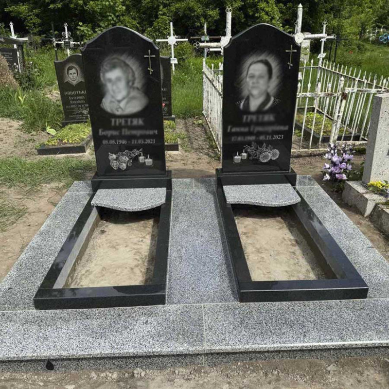 Сімейний гранітний комплекс для чоловіка та дружина на кладовище № 50025
