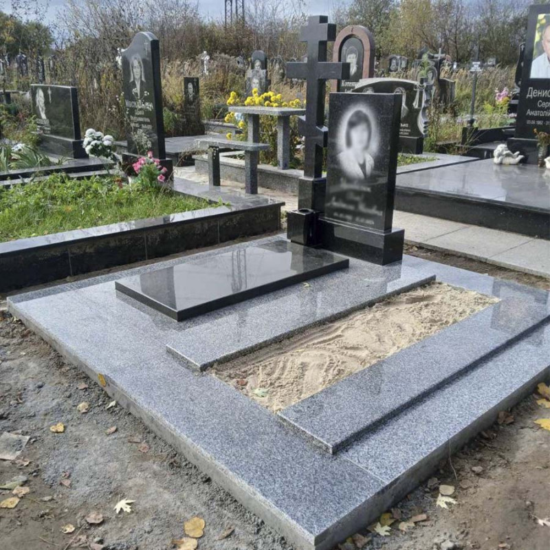 Пам'ятник з хрестом на могилу № 82649