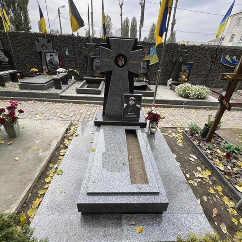 Пам'ятник військовому козацький хрест на кладовище № 50543