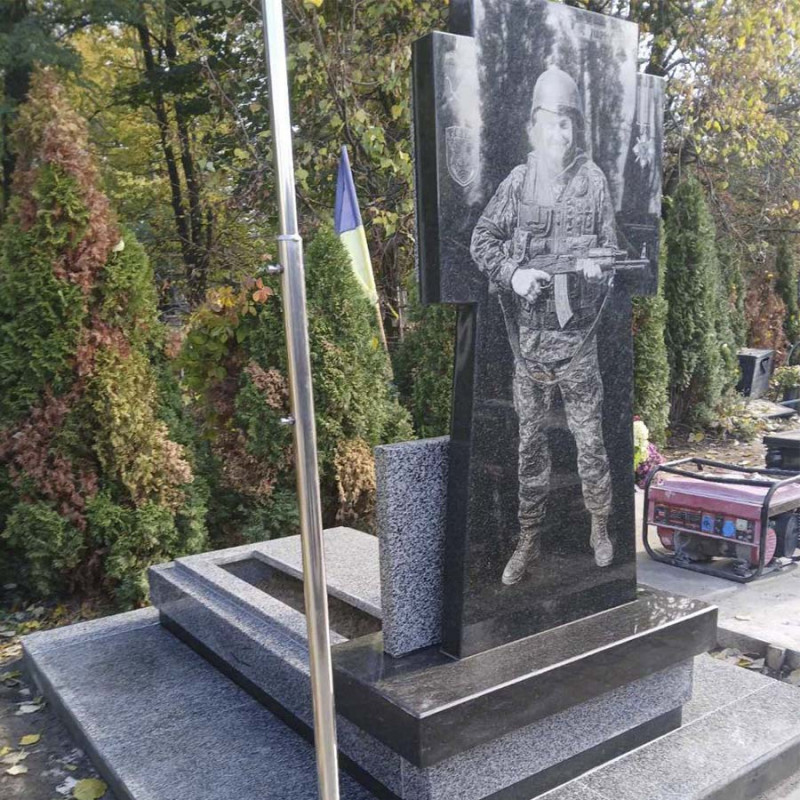 Пам'ятник військовому козацький хрест на кладовище № 50543