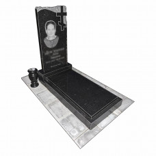 Гранітний пам'ятник для жінки у формі хреста на могилу № 64783 ПК