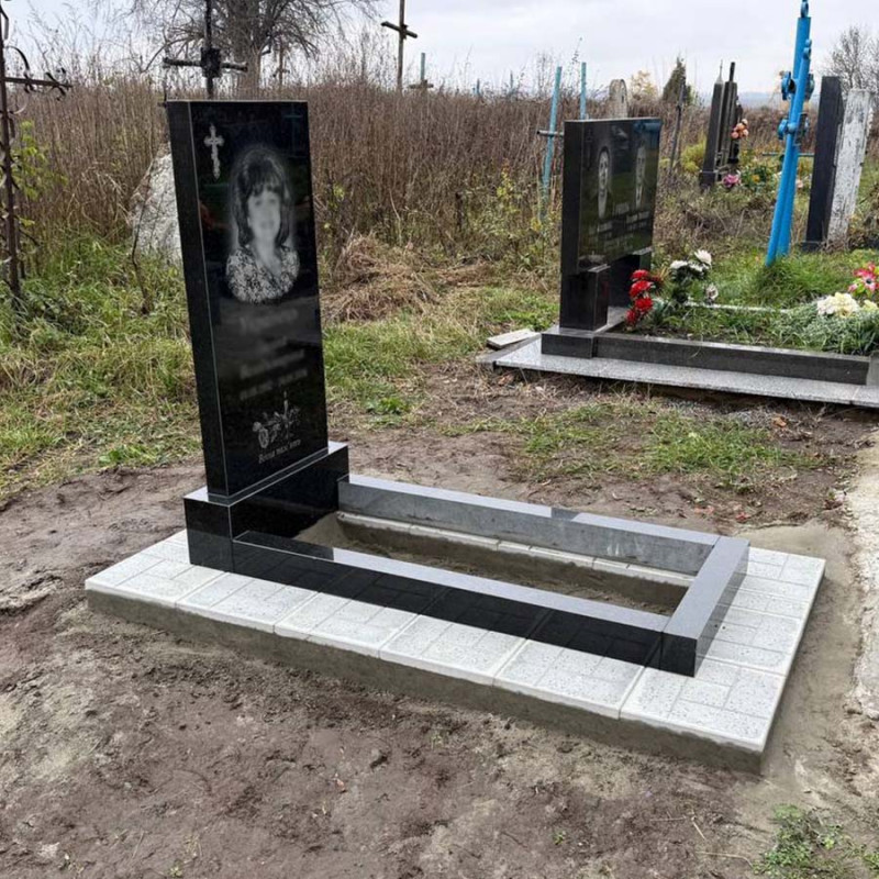 Стандартний пам'ятник на могилу № 73506