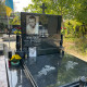Європейський пам'ятник на двох з гранітною лавкою та столом № 994104