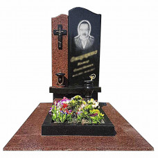 Одинарний пам'ятник на підставці та колоною з хрестом червоного граніту № 40664