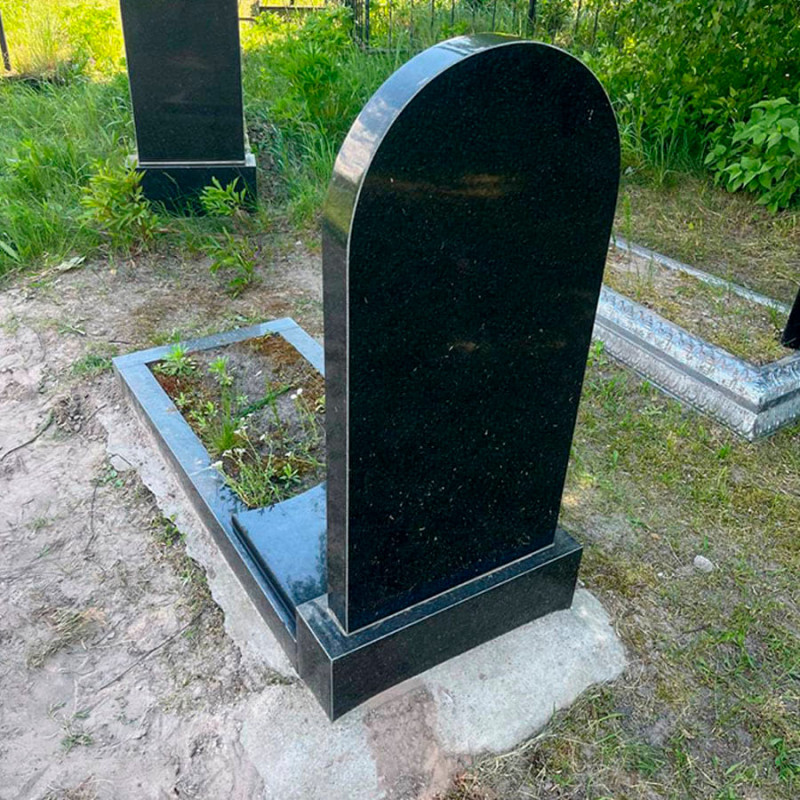 Пам'ятник на одного на кладовище № 794015