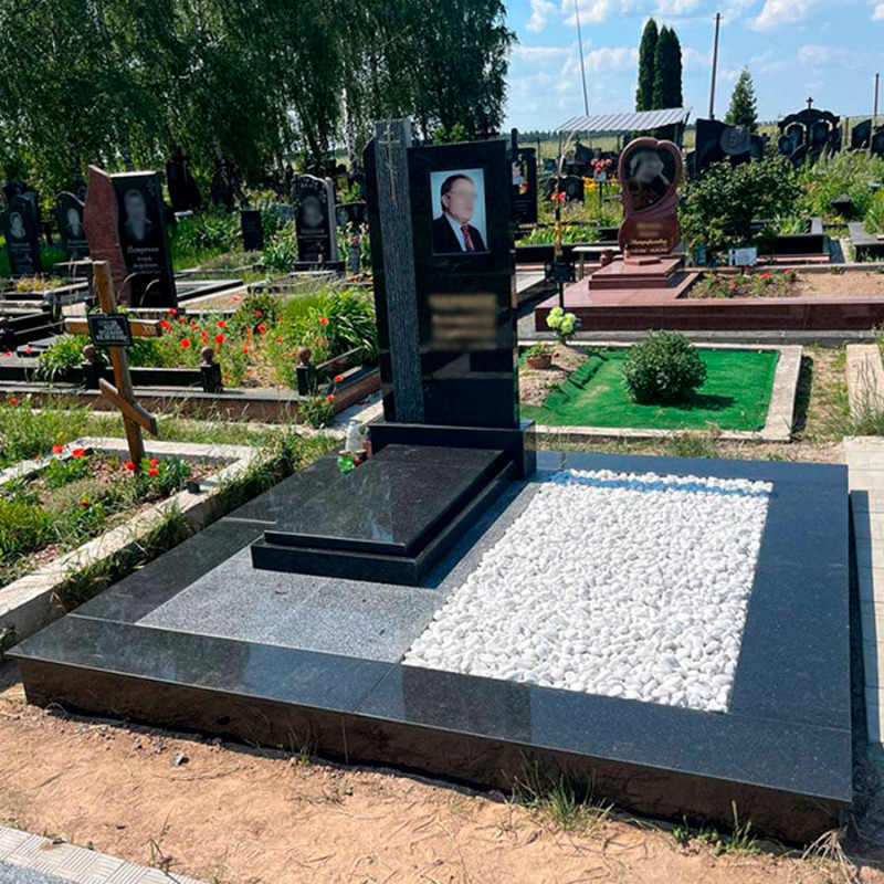 Європейський пам'ятник з кольоровим портретом 30*40 см № 986215